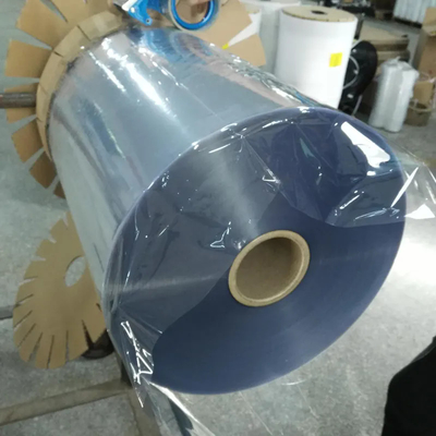 Film rétractable en PVC/PETG de 30um-150um pour l'impression d'étiquettes sur les emballages de bouteilles