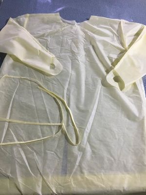 Robes médicales jetables du niveau 4 stériles d'Aami avec la manchette tricotée