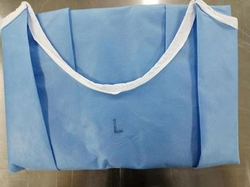 Les robes médicales jetables de S-3XL SMS classent la désinfection II ultrasonique